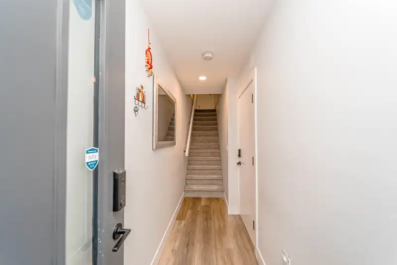 108 30530 CARDINAL AVENUE - photo 4 of 40