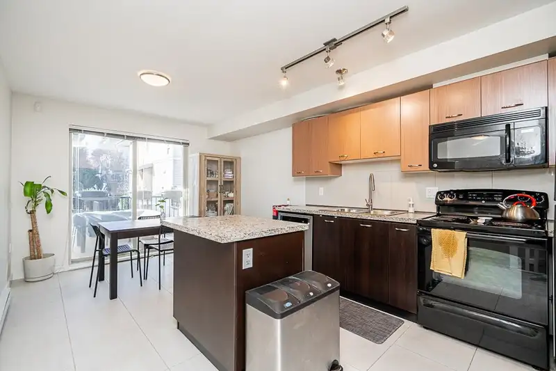 75 6671 121 STREET - photo 4 of 37