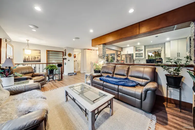 6072 GLENROY DRIVE - photo 4 of 25