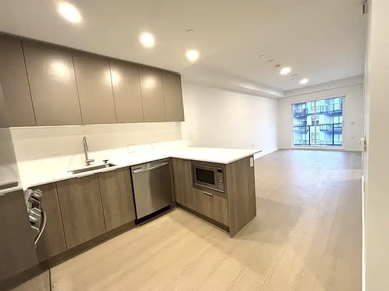 511 13969 96 AVENUE - photo 4 of 22