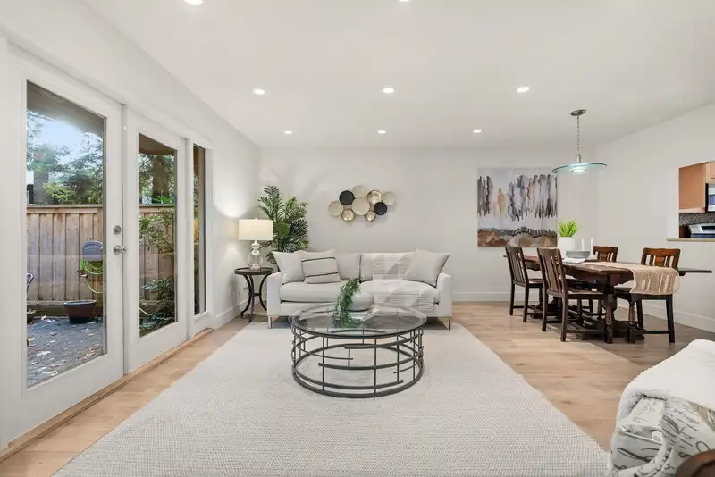 2307 MOUNTAIN HIGHWAY - photo 3 of 40