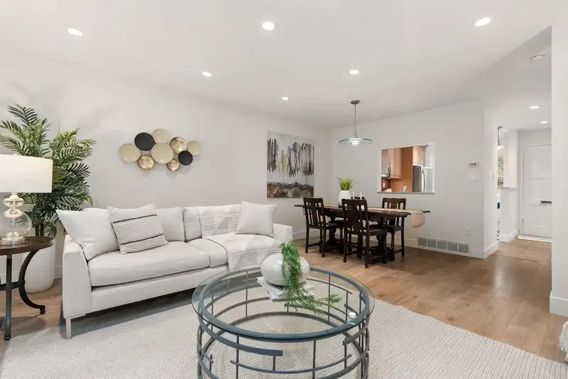 2307 MOUNTAIN HIGHWAY - photo 4 of 40