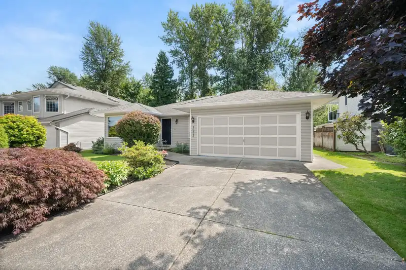 30950 GARDNER AVENUE - photo 2 of 33