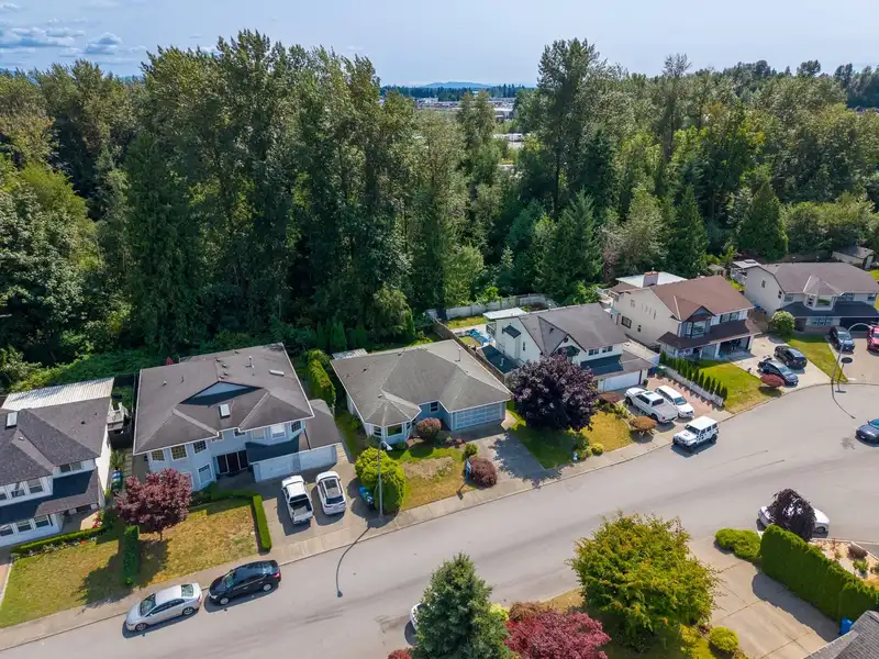 30950 GARDNER AVENUE - photo 3 of 33