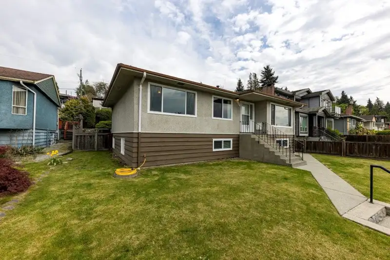 4581 SUNLAND PLACE - photo 1 of 36
