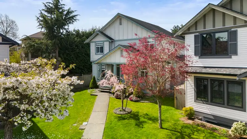 5849 148A STREET - photo 4 of 40
