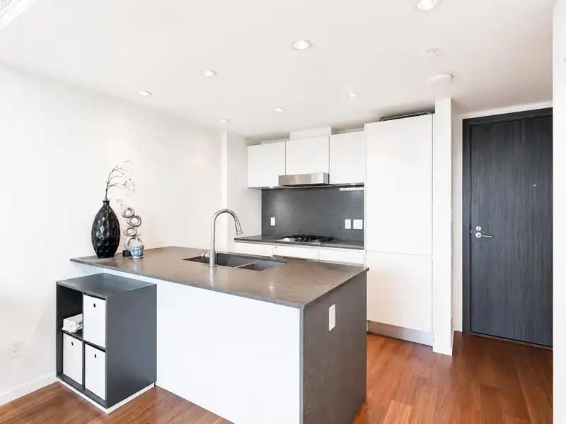907 8488 CORNISH STREET - photo 4 of 16