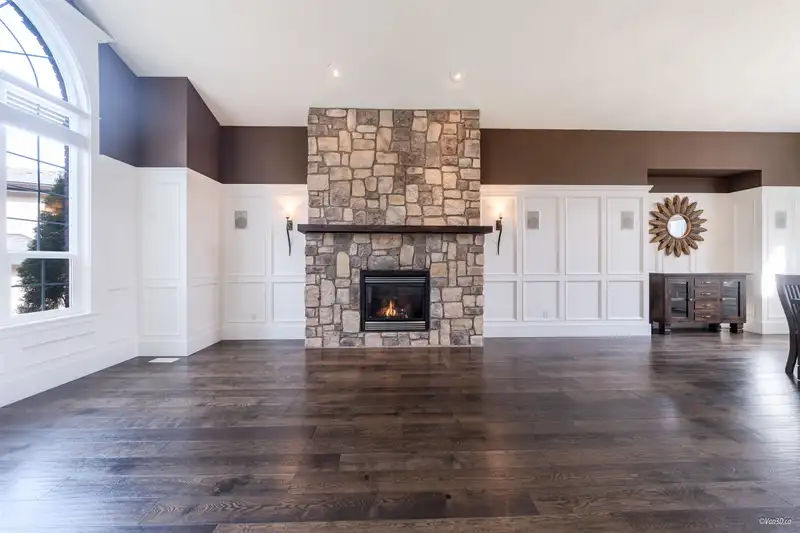 14212 31 AVENUE - photo 4 of 40