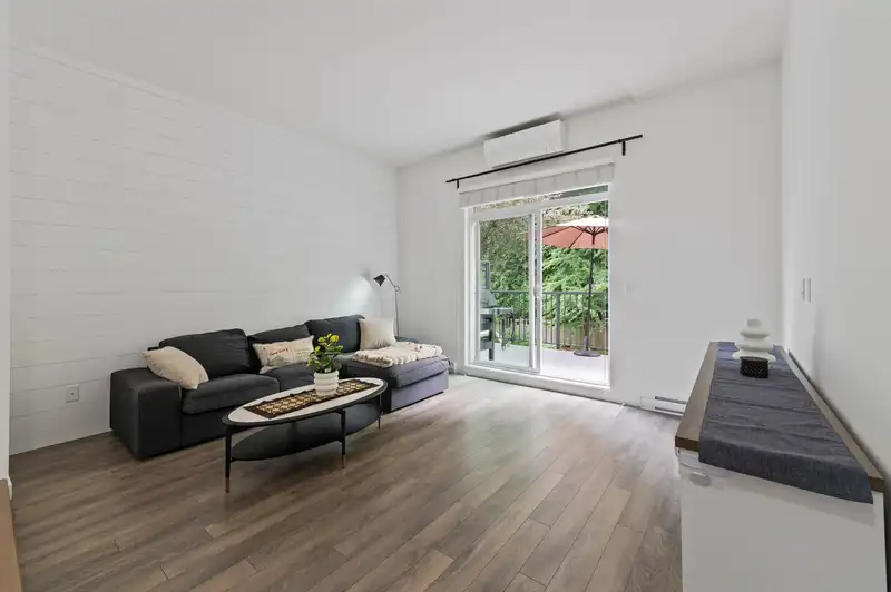 99 15340 GUILDFORD DRIVE - photo 3 of 23