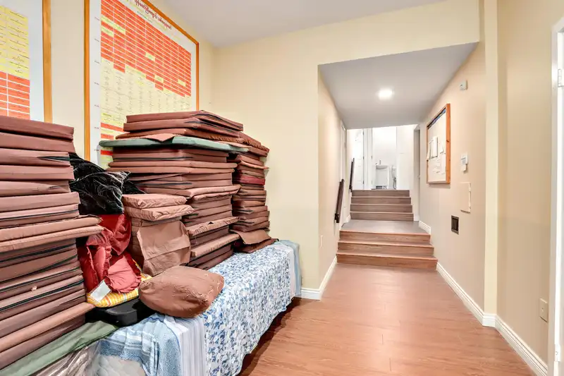 13260 108 AVENUE - photo 4 of 36