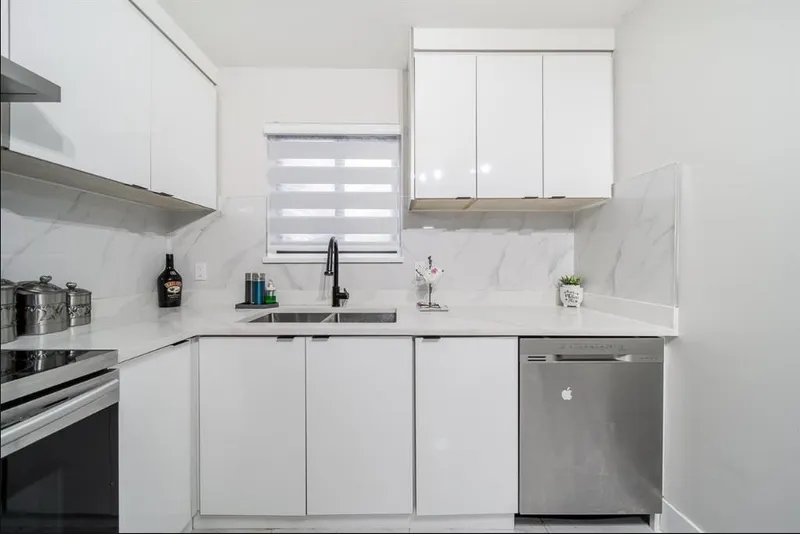 129 13710 67 AVENUE - photo 4 of 17