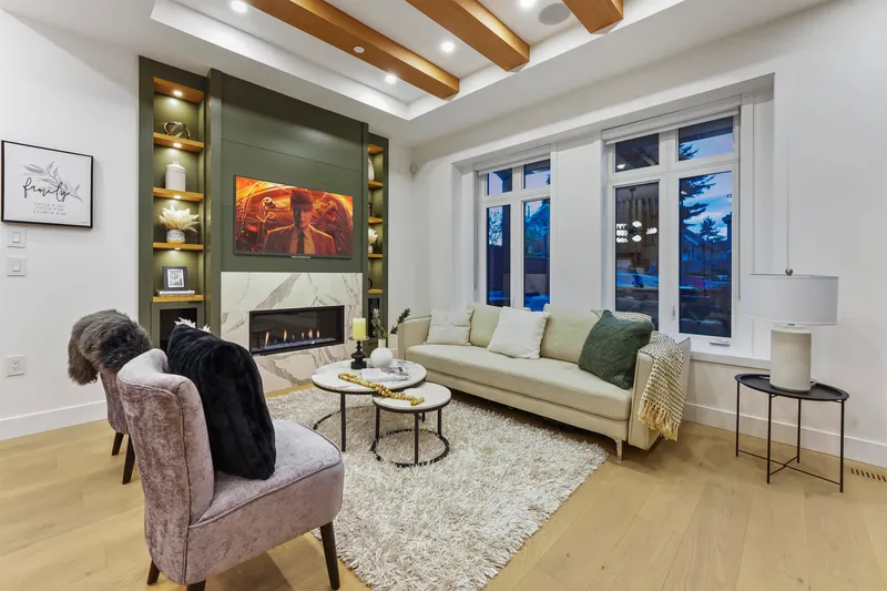 1 1322 E 13TH AVENUE - photo 2 of 25