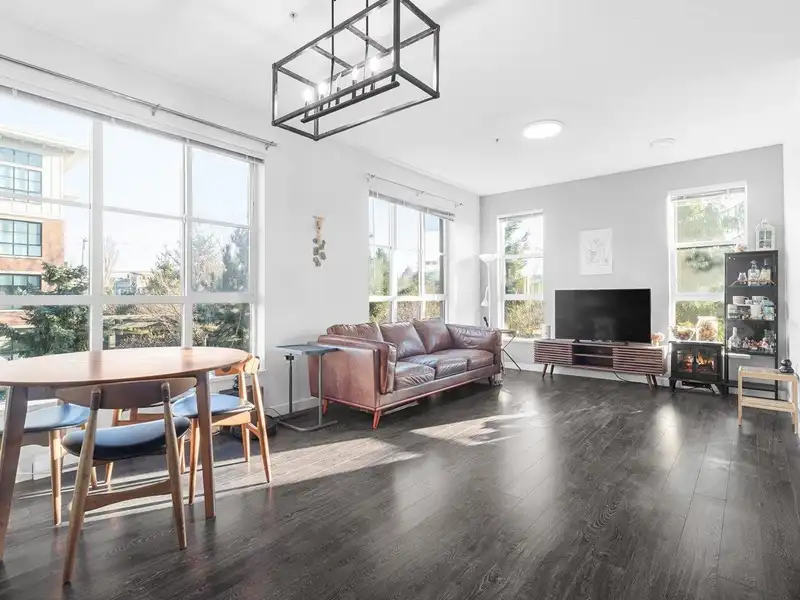 207 15168 33 AVENUE - photo 3 of 20