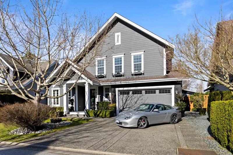 14279 37 AVENUE - photo 2 of 16