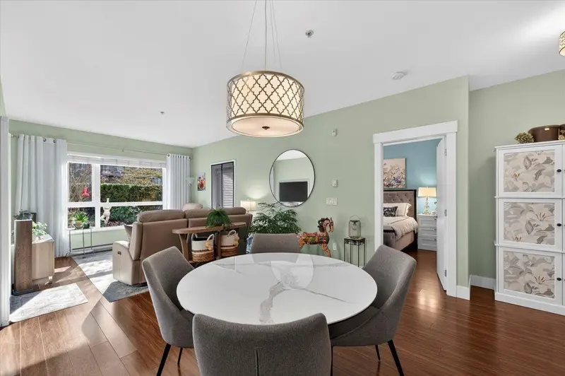 102 2473 ATKINS AVENUE - photo 2 of 25