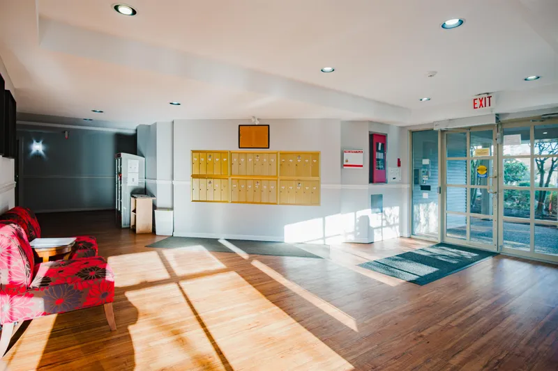 204 10721 139 STREET - photo 4 of 25