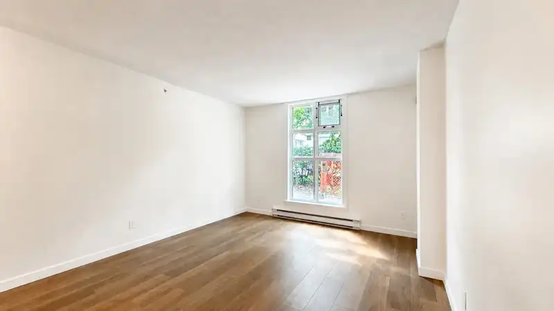1 2528 E BROADWAY - photo 3 of 19