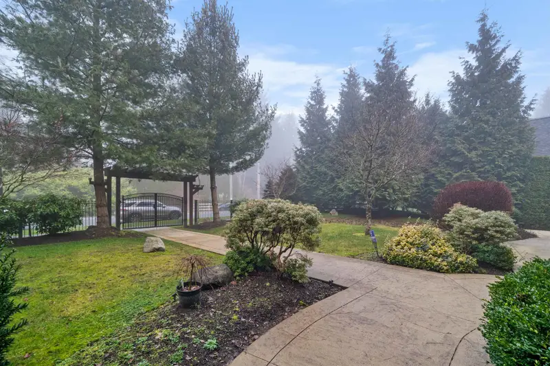 17108 4 AVENUE - photo 4 of 25