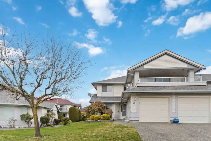19 31406 UPPER MACLURE ROAD - photo 2 of 36