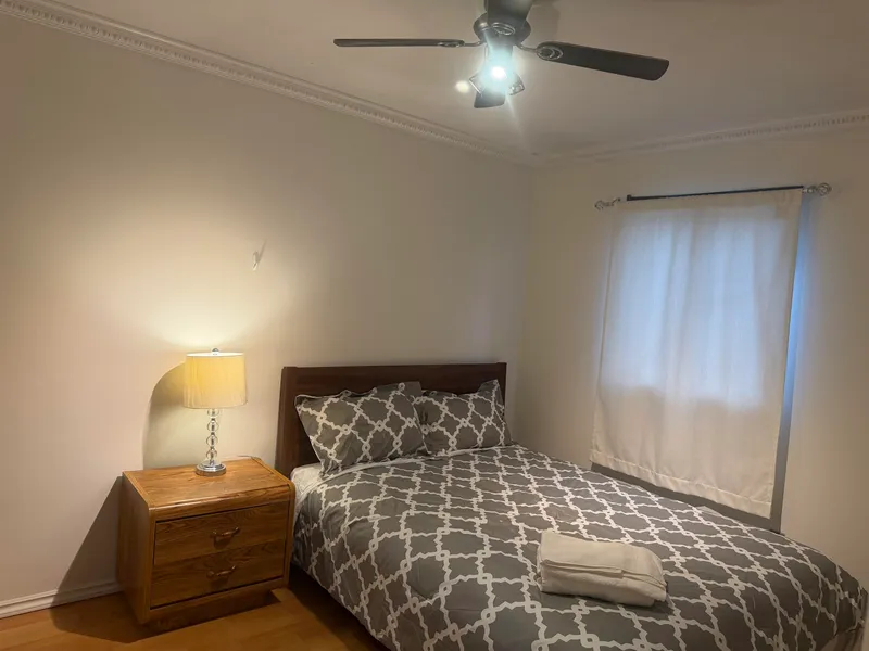 1440 E KING EDWARD AVENUE - photo 4 of 18