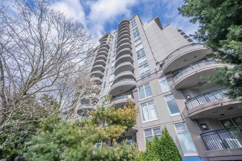 302 7080 ST. ALBANS ROAD - photo 3 of 25