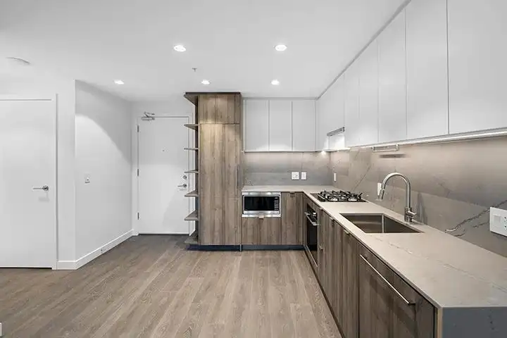 2207 505 NELSON STREET - photo 2 of 26