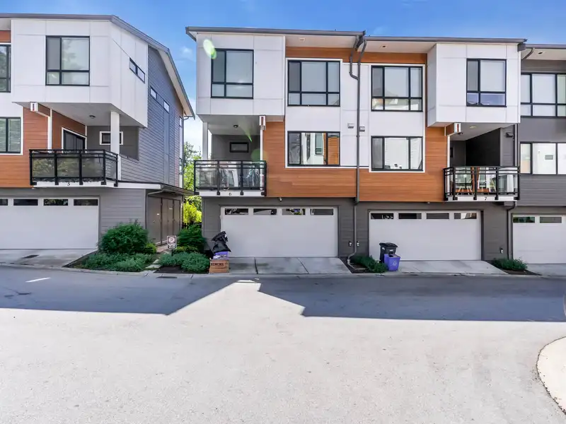 6 16433 19 AVENUE - photo 2 of 36