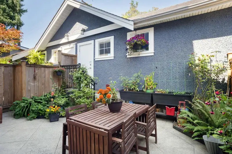 49 E 13TH AVENUE - photo 1 of 33