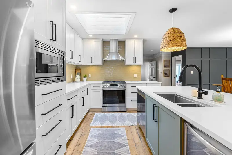 14015 MARINE DRIVE - photo 3 of 19