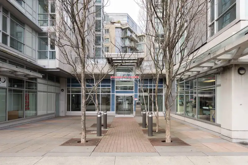 1201 89 W 2ND AVENUE - photo 3 of 38