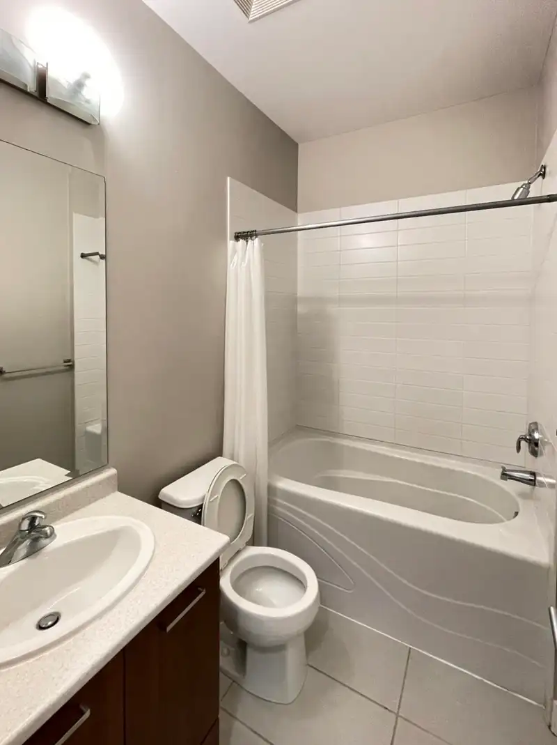 407 13321 102A AVENUE - photo 3 of 9