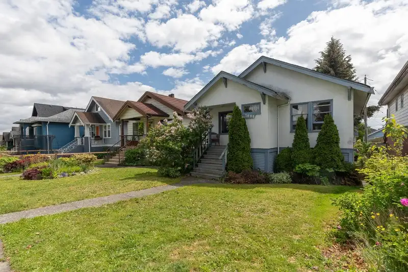 2808 TURNER STREET - photo 1 of 26
