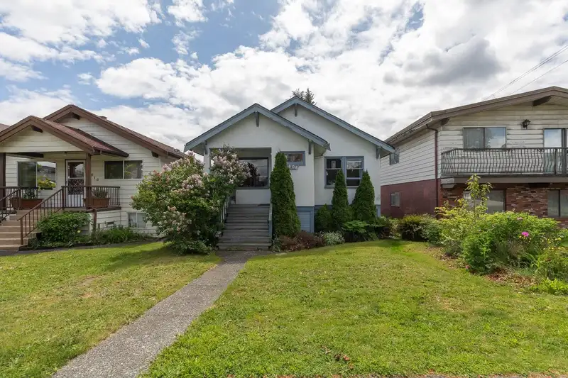 2808 TURNER STREET - photo 2 of 26