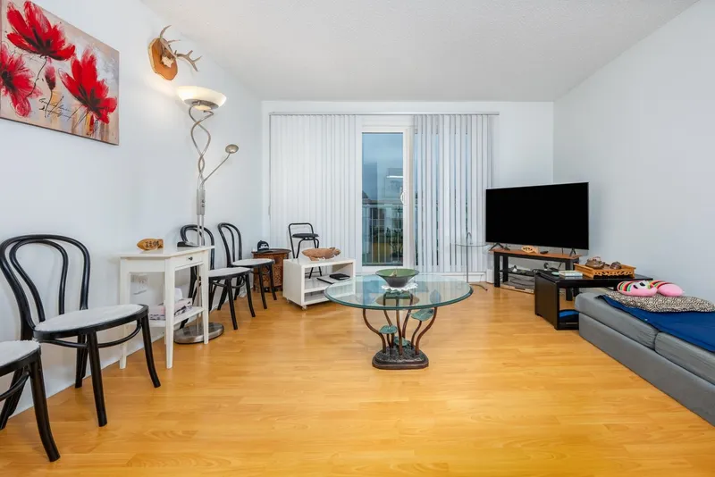 310 7240 LINDSAY ROAD - photo 4 of 19