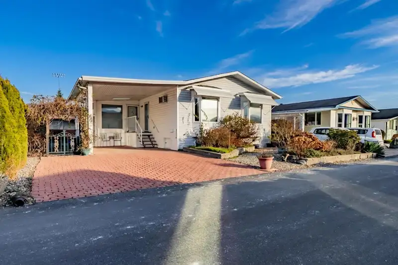 46 9055 ASHWELL ROAD - photo 1 of 35