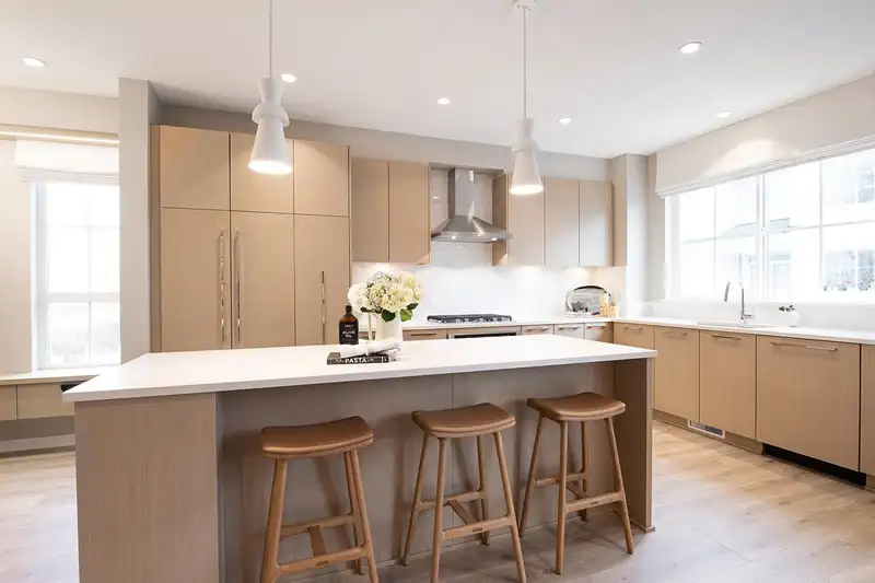 78 5311 ADMIRAL WAY - photo 2 of 16