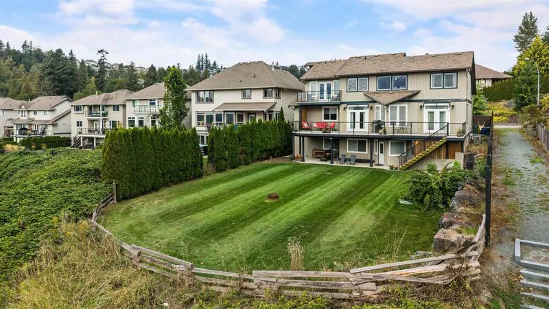 46052 BRIDLE RIDGE CRESCENT - photo 3 of 25