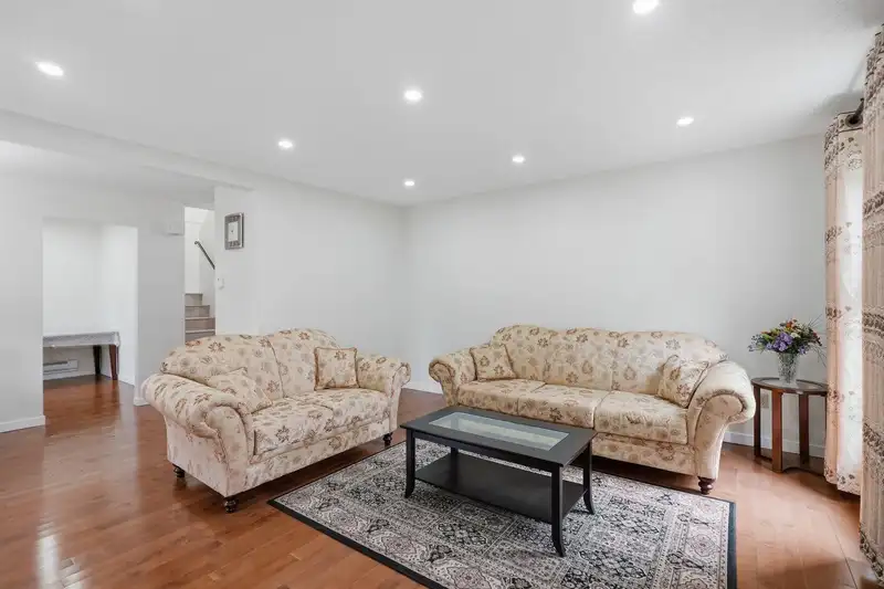 7506 WESTBANK PLACE - photo 4 of 25