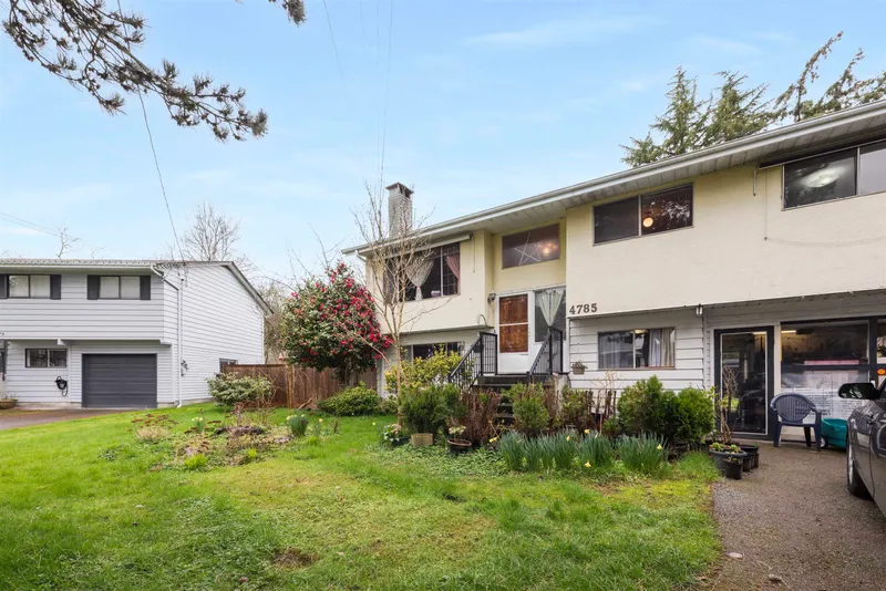 4785 46 AVENUE - photo 1 of 25