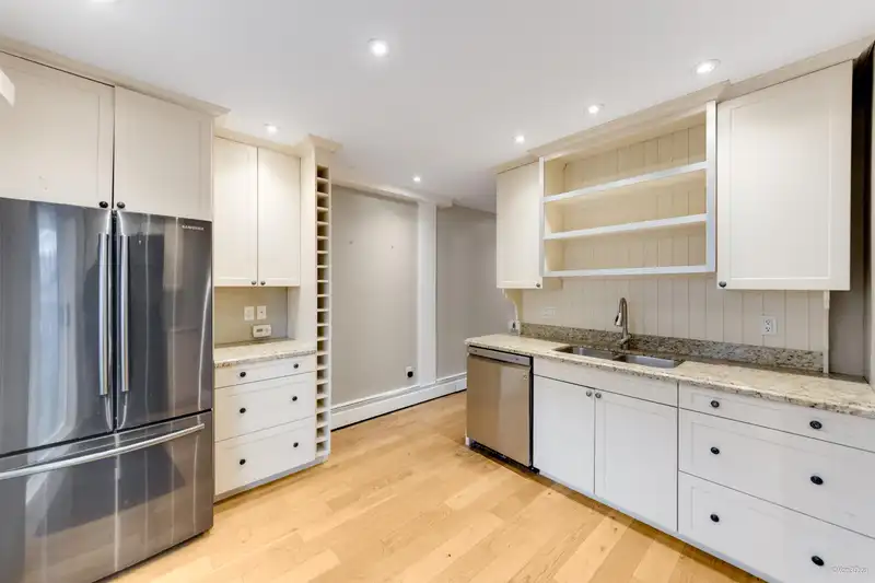 17 870 W 7TH AVENUE - photo 3 of 26