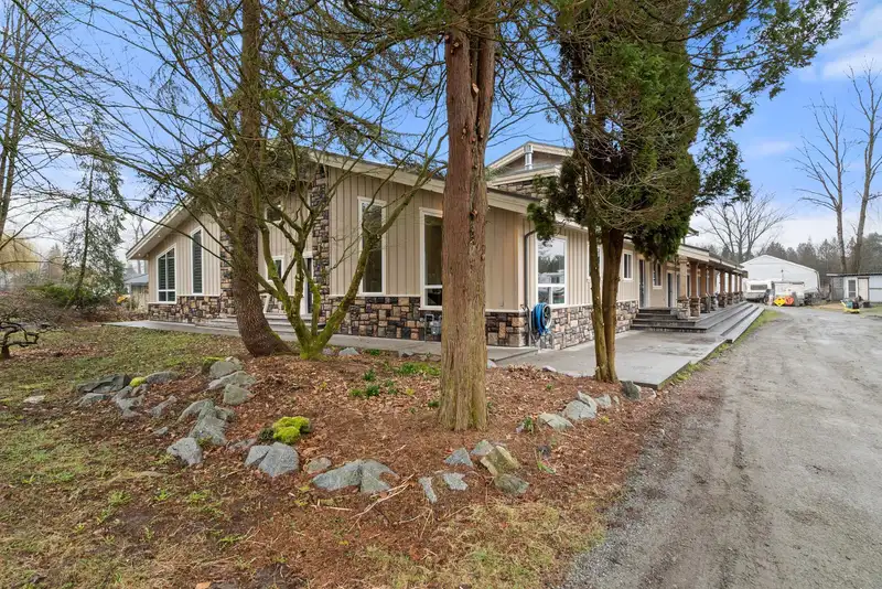 13791 HARRIS ROAD - photo 3 of 39