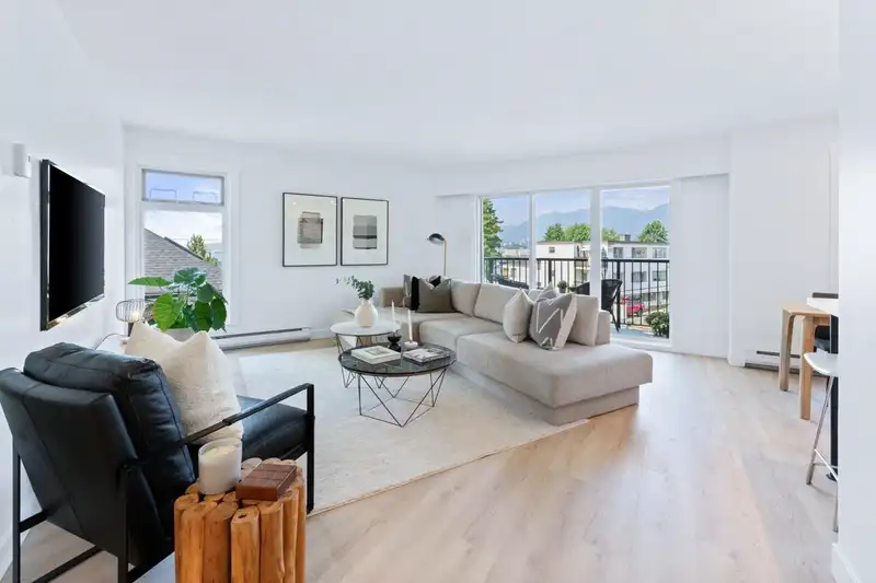 302 2244 MCGILL STREET - photo 2 of 20