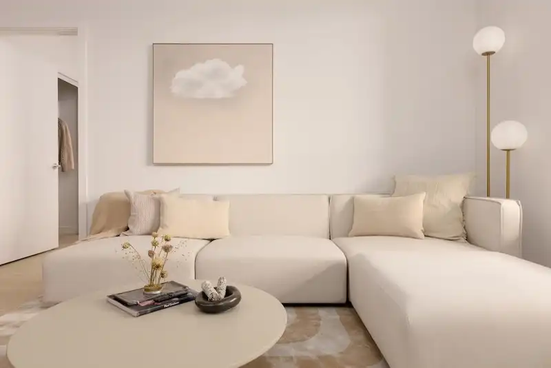 413 2450 GARDEN DRIVE - photo 2 of 39