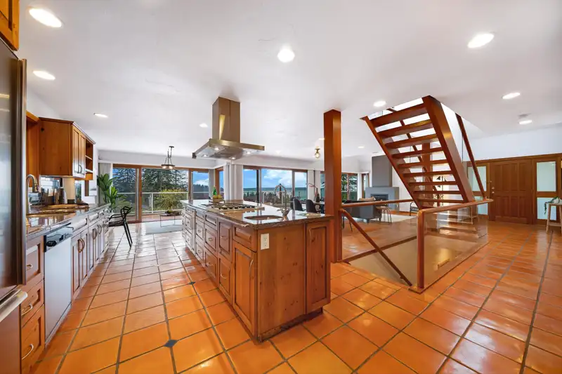 1029 CLYDE AVENUE - photo 1 of 40