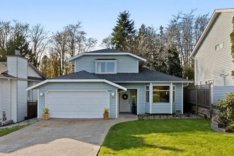 11301 HARRISON STREET - photo 3 of 36