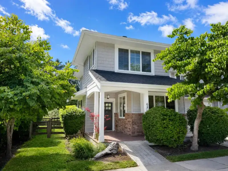62 12161 237 STREET - photo 1 of 32