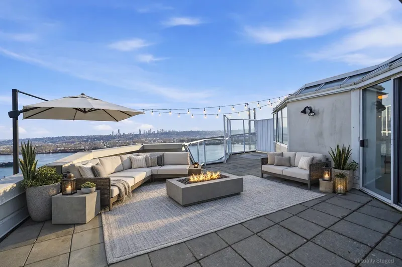 1703 71 JAMIESON COURT - photo 2 of 25