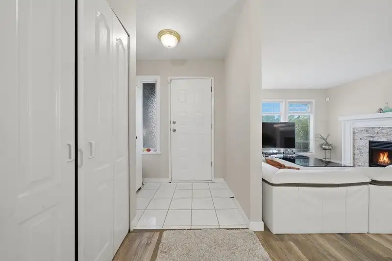 1155 ESPERANZA DRIVE - photo 3 of 31