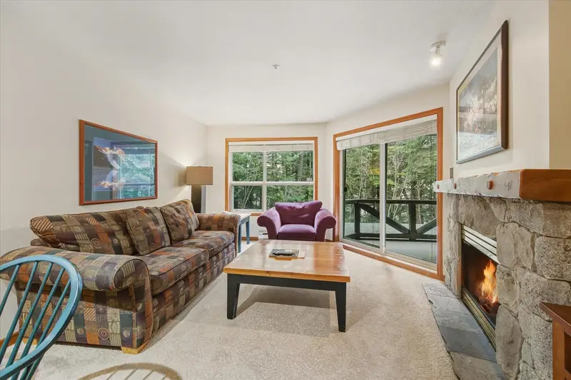 126 4800 SPEARHEAD DRIVE - photo 2 of 25