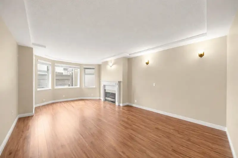 B205 4821 53 STREET - photo 2 of 23